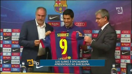 Barcelona apresenta Suarez após goleada