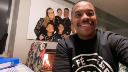 Robinho  parabeniza Santos por aniversário de 108 anos