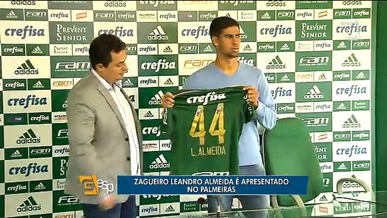 Zagueiro Leandro Almeida é apresentado no Palmeiras