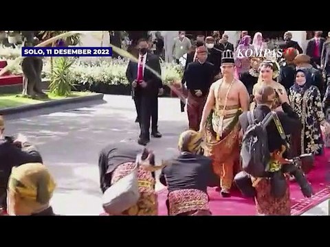 [FULL] Acara Kirab Kaesang Pangarep dan Erina Gudono, Ribuan Masyarakat Tumpah Ruah Sambut Pengantin