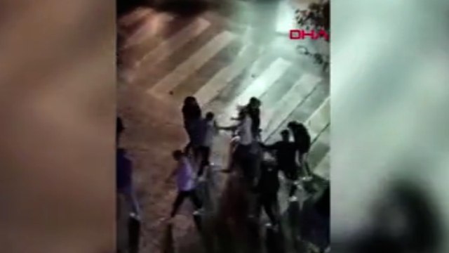 Büyükçekmece'de eşine tokat attı; çevredekiler darbetti