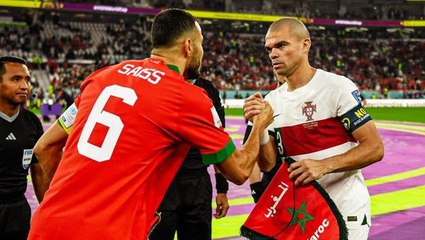 Télécharger la video: Herkes üzüldü ama artık kızdırıyor! Fas-Portekiz maçından en zararlı çıkan Beşiktaş oldu