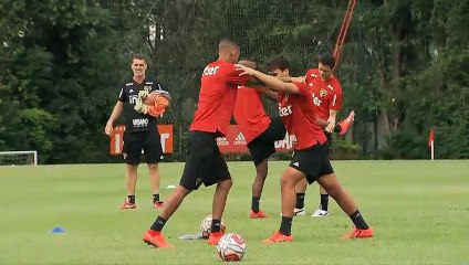 Imagens do treino do São Paulo desta segunda-feira