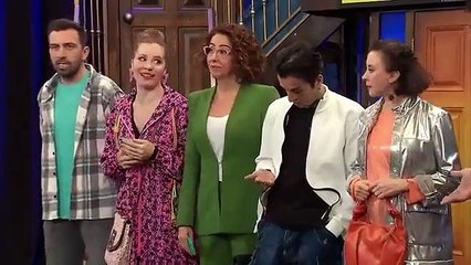 Güldür Güldür Show'da İstanbul'un taksi çilesi skeç oldu