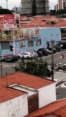Torcidas de Corinthians e Ponte Preta  entram em confronto próximo ao Moisés Lucarelli