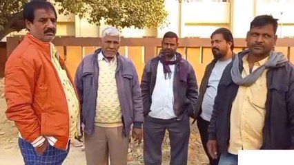 Скачать видео: देवरिया: ट्रेन की चपेट में आने से मजदूर की हुई मौत, परिजनों में मची चीख-पुकार