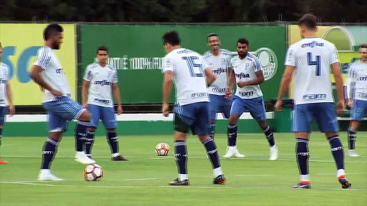 Confira como foi a coletiva com o atacante palmeirense Willian