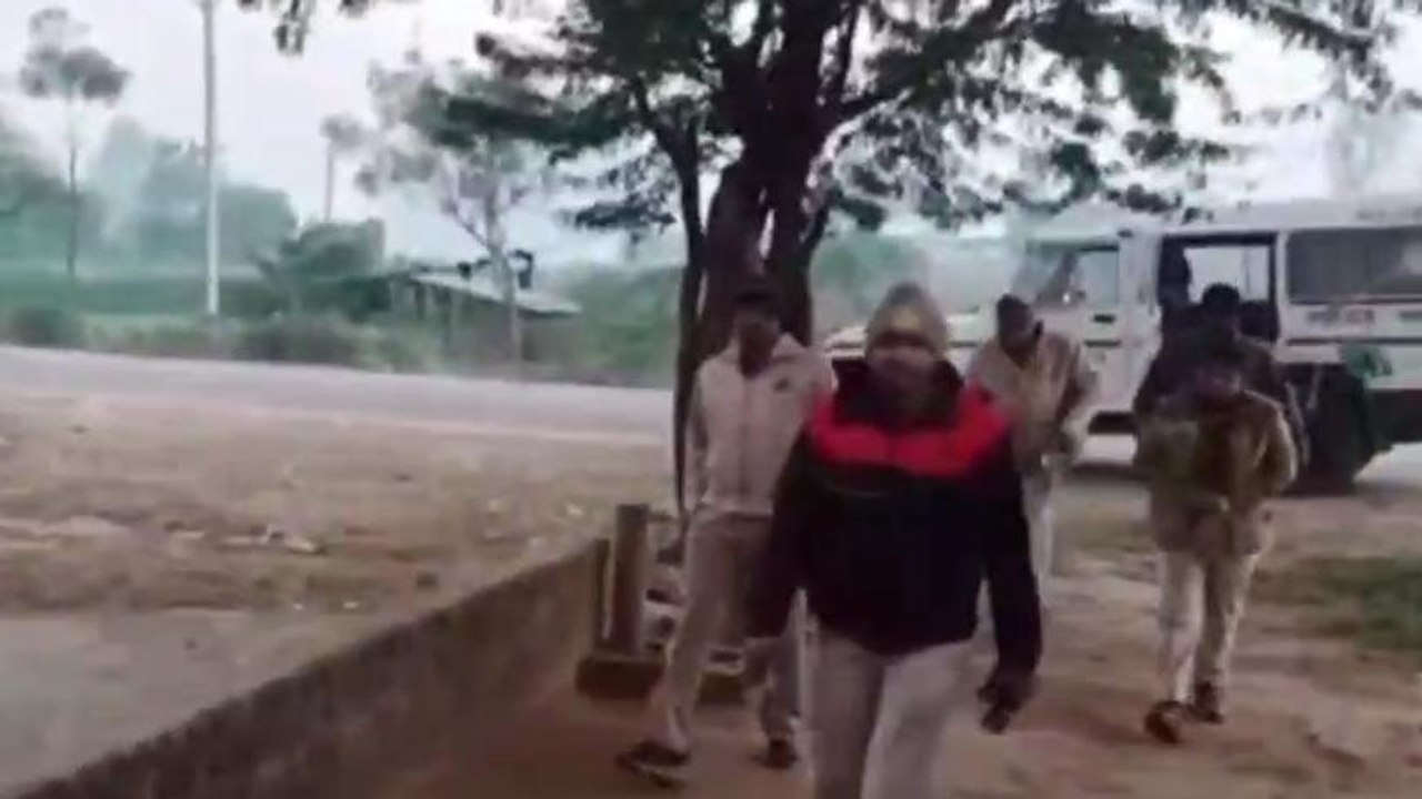 झाबुआ :पुलिस की कॉम्बिंग गश्त, 120 आरोपी गिरफ्त...