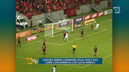 Leandro Pereira comemora atual fase e fala sobre concorrência com Lucas Barrios