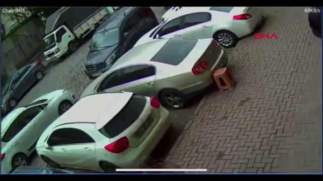 Para taşıyan kuryeye pusu: Yaralandı ama çantayı bırakmadı