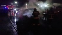 Tekirdağ'da otomobilde çıkan yangın itfaiye ekipleri tarafından söndürüldü