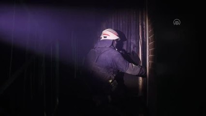 Ukrayna'nın Bahmut kentinde Rus saldırıları sonucu yangın çıktı