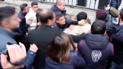 Diyarbakırda izinsiz açıklamada gözaltı gerginliği