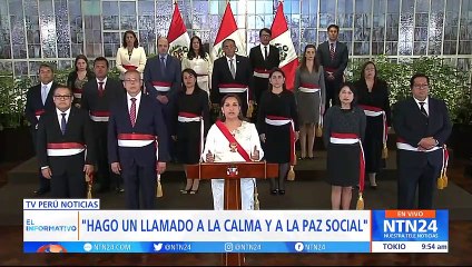 Presidenta de Perú juramenta su gabinete ministerial en medio de protestas