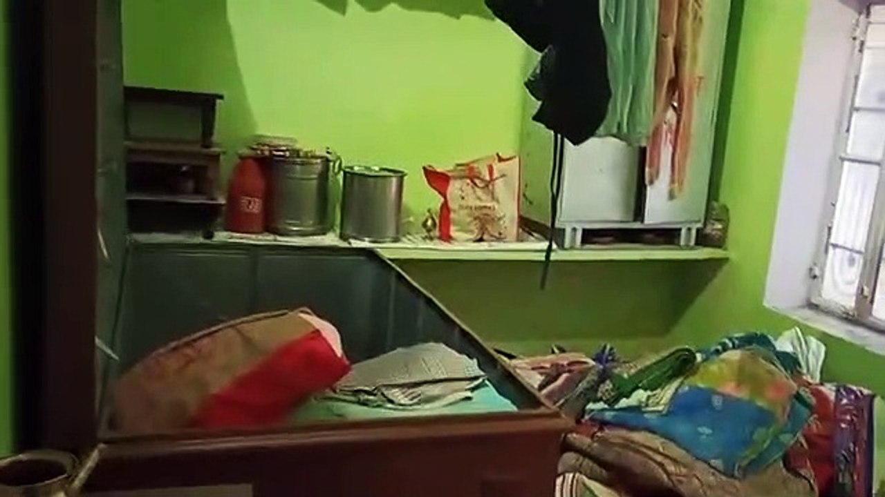 सूने मकान में चोरों ने बोला धावा, लाखों के ज़ेवरात व नकदी पार