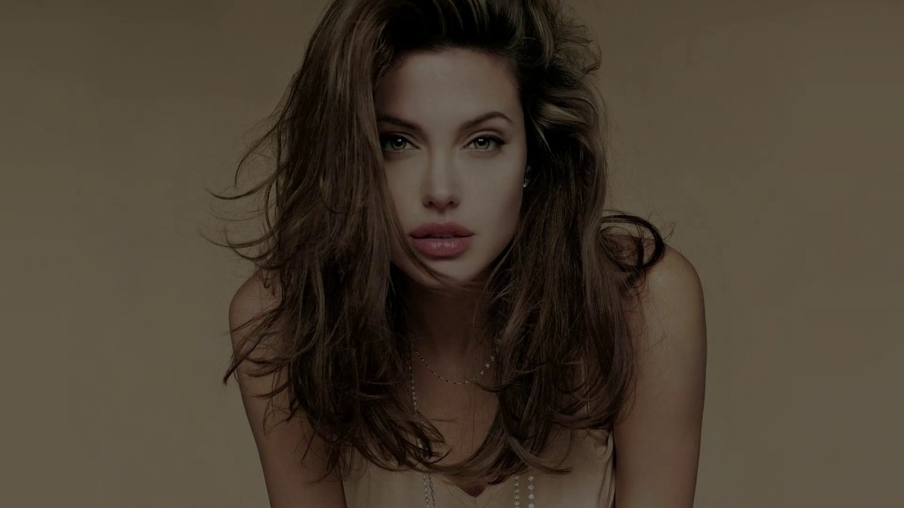 Angelina Jolie Inspiring Quotes that Will Motivate You