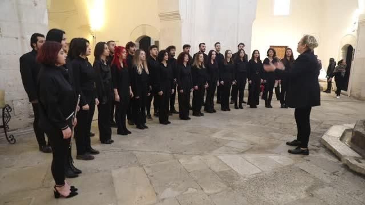 Edirne'de Balkan Çok Sesli Gençlik Korosu Sulta...