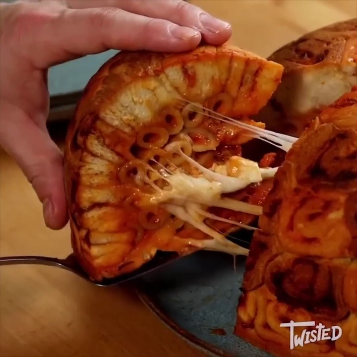 Here Are The Perfect Pizza Alternatives That We Know You'll Love! | Twisted | Pizza Party!