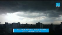Mete miedo: así llegó la tormenta a La Plata