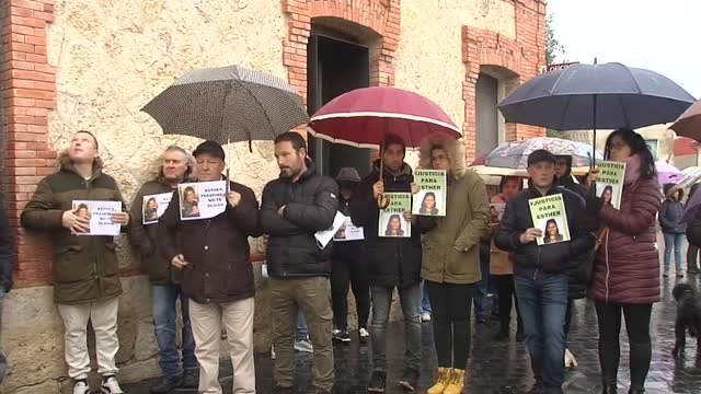 Vecinos de Traspinedo se concentran para pedir justicia y que se esclarezca la muerte de Esther López