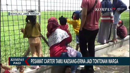 Jadi Wisata! Warga Antusias Lihat Pesawat Carter Tamu Kaesang-Erina di Bandara Adi Soemarmo
