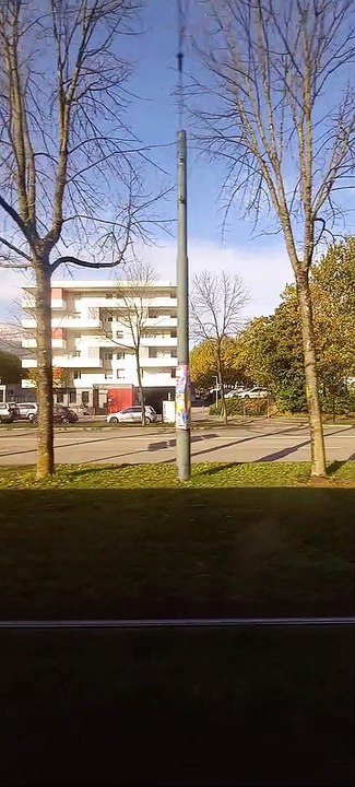 Grenoble  -Tramway A Direction Fontaine la Poya #France #2022 #Grenoble (22)