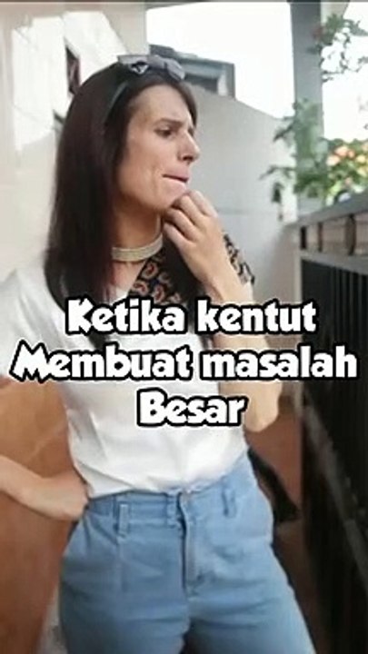BULE_SUDAH_LAMA_DI_INDONESIA_TAPI_MASIH_MALU_#shorts_#indonesia_#lucu(480p)