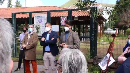 Reunión de vecinos de La Laguna con el alcalde Luis Yeray Gutiérrez y el exconcejal Alejandro Marrero. Aythami habla contando los problemas de El Cañaveral