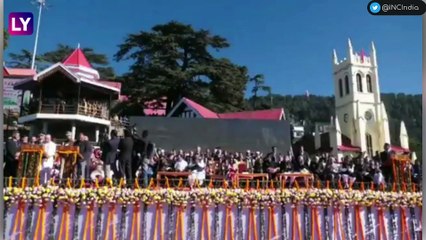 Télécharger la video: Sukhwinder Singh Sukhu Sworn In As The Chief Minister Of Himachal Pradesh; Rahul Gandhi, Priyanka Gandhi & Others Attend Oath Ceremony