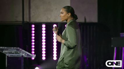God Who am I - Stephanie Ike