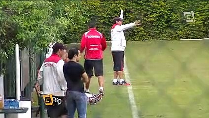 Muricy comanda treino forte em pleno feriado