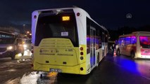 Arnavutköy'de İETT otobüsü ile servis minibüsünün çarpıştığı kazada 14 kişi yaralandı