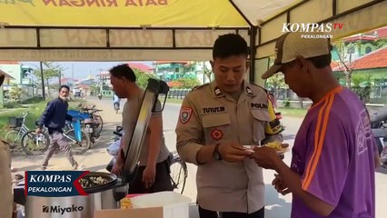 Polisi Beri Sarapan Gratis Untuk Warga