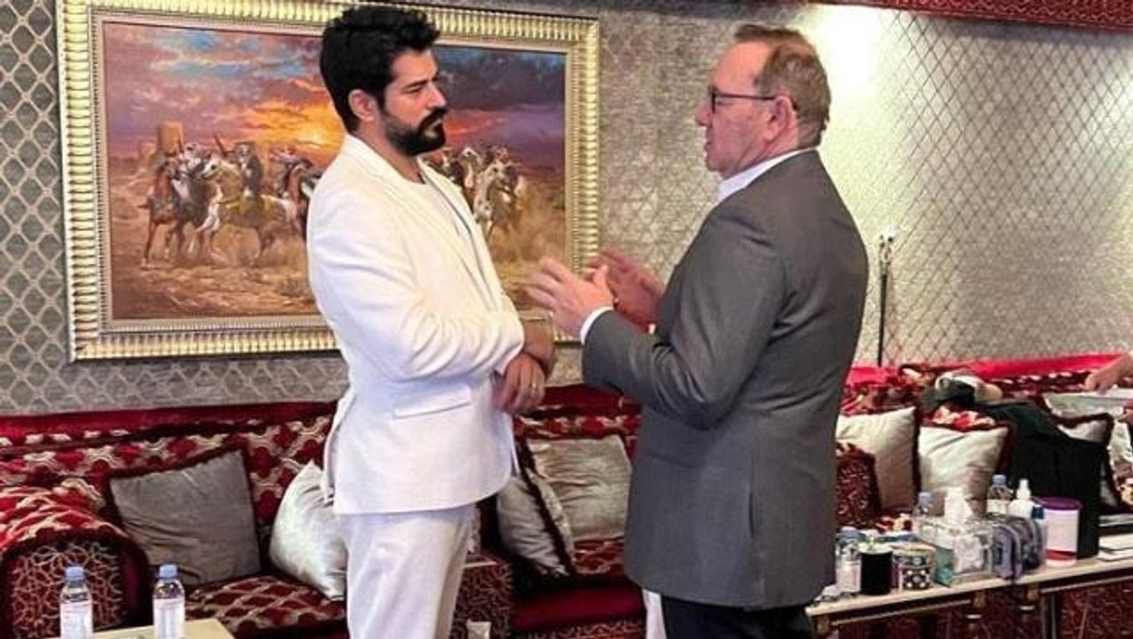 Kevin Spacey kim? Kevin Spacey hangi üniversitenin rektörü kimdir?