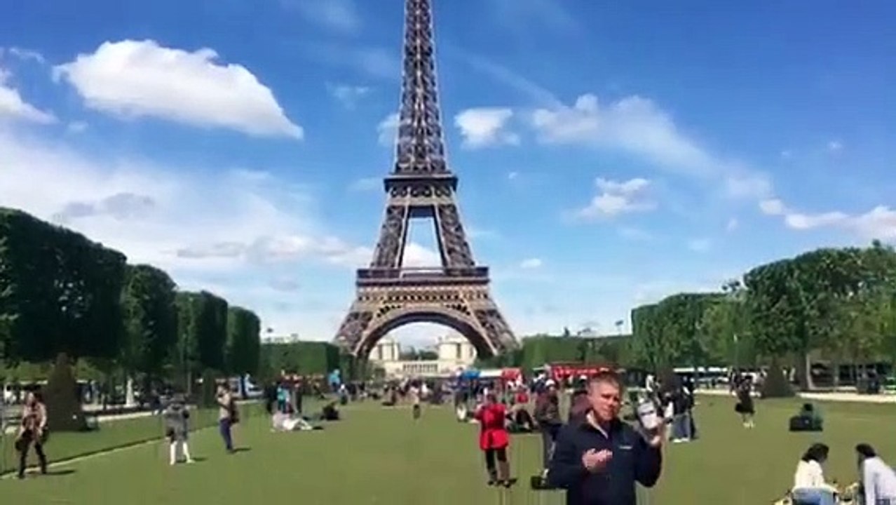 Teil 1 - Oh je, ob das wohl gut geht? Rost: Eben schnell mal den Eiffelturm retten!
