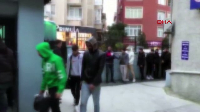 İstanbul'da son bir haftada 2 bin 17 kaçak göçmen yakalandı