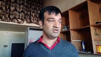 डेयरी बूथ पर मिले तंबाकू उत्पाद, स्वास्थ्य विभाग की टीम देखते ही भागा संचालक
