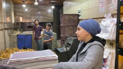 Manisalı Fırıncı: "Çocukların Beslenmesine Koymak İçin Bayat Simit Alıyorlar"