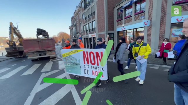 Non aux travaux de Noël : les commerçants bloquent le chantier en plein cœur de Huy