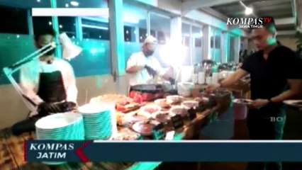 Menikmati Sunset Dari Atap Hotel Dengan Sajian Daging BBQ