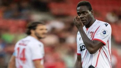 Mario Balotelli kendine has üslubuyla eleştirilerin odağındaki Ronaldo'ya sahip çıktı