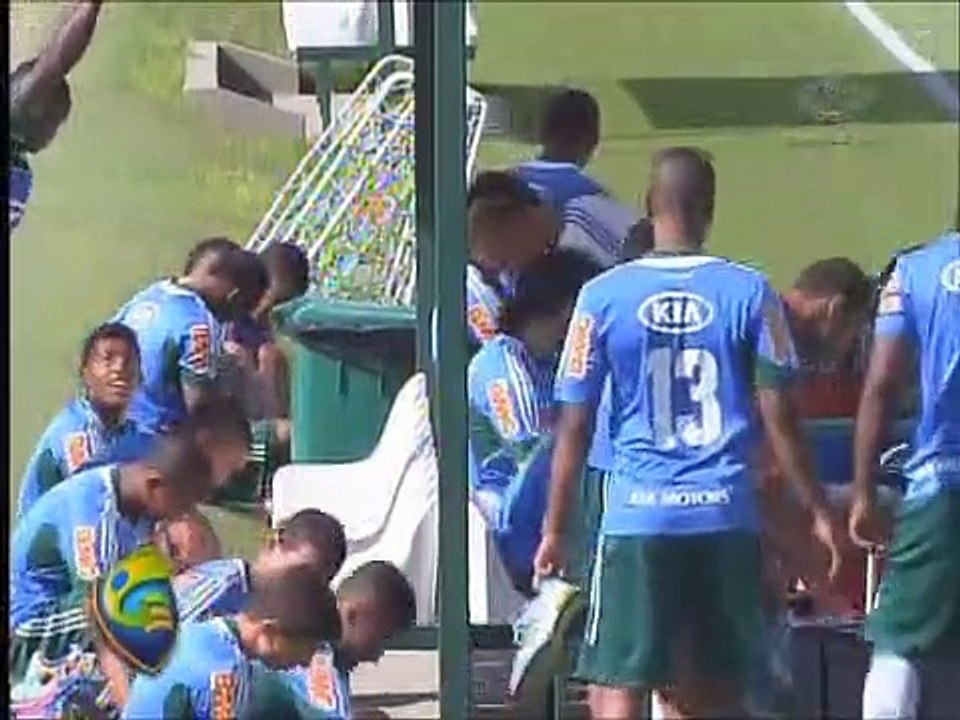 Pensando em 2013, Gilson Kleina prepara time para encarar o Santos