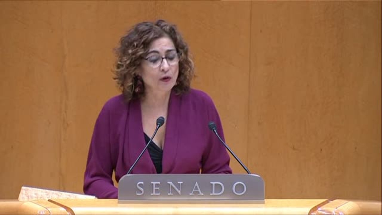 Montero defiende en el Senado unos Presupuestos "realistas" que "alejan a España de la posibilidad de recesión"