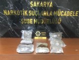 Sakarya'da yaklaşık 4 kilogram uyuşturucu ve 77 ruhsatsız silah ele geçirildi