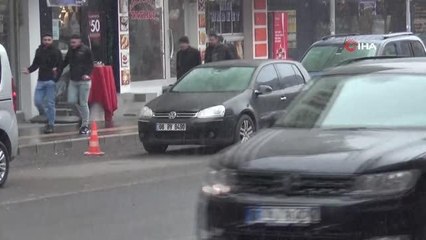 Kars'ta kar yağışı etkili oluyor