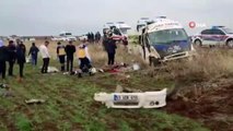 Siverek'te tarım işçilerini taşıyan minibüs kaza yaptı: 23 yaralı