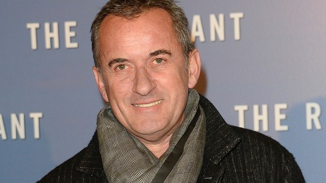 GALA VIDEO - “Bonjour à tous les énervés” : Christophe Dechavanne agacé après ses propos sur le port du masque