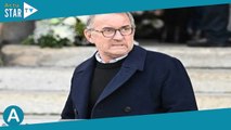 Christophe Dechavanne vivement critiqué, l'animateur s’explique après la polémique sur le port du ma