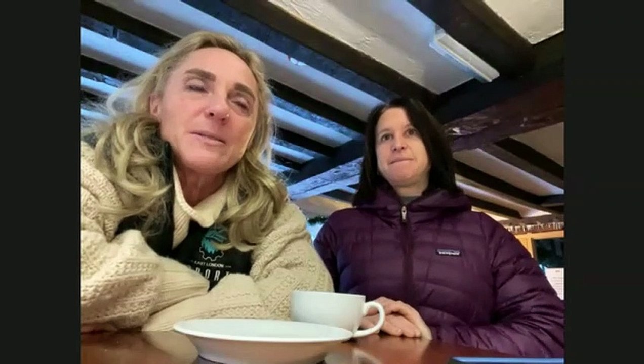Pub takes in stranded motorists as snow forces them off road