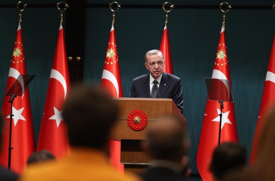 Cumhurbaşkanı Erdoğan: "(6 yaşında çocuğa istismar iddiası) Bu konuyu da her seviyede takip edip, neticelendireceğiz"